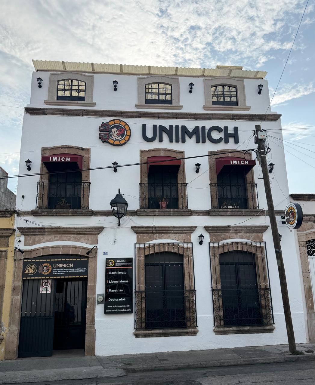 Fachada principal UNIMICH